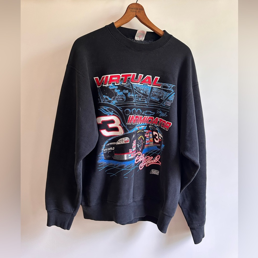 REPOST SOLD ITEM STILL AVAILABLE! Vintage Dale Earnhardt sweatshirt